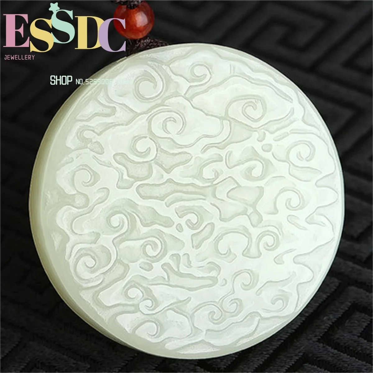 Colar com Pingente de Jade Xia - Is Ethnic Fashion A Good Brand avaliação e preço